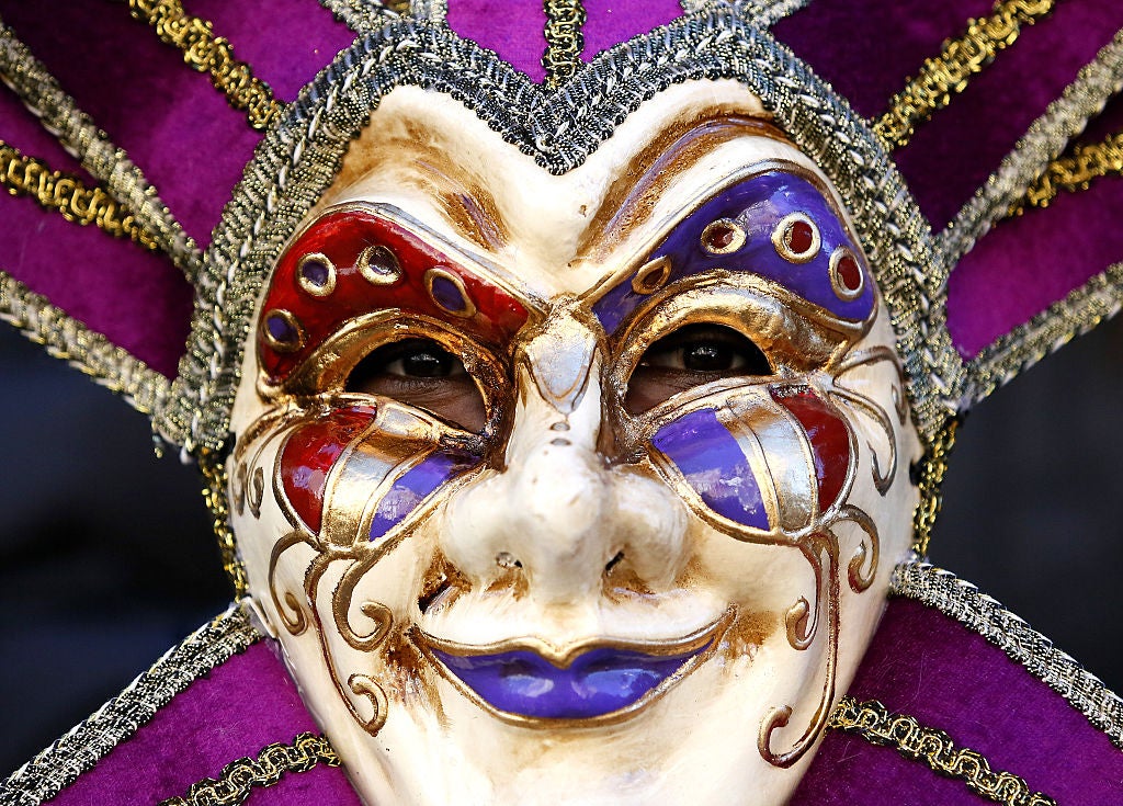 watch mardi gras parades live