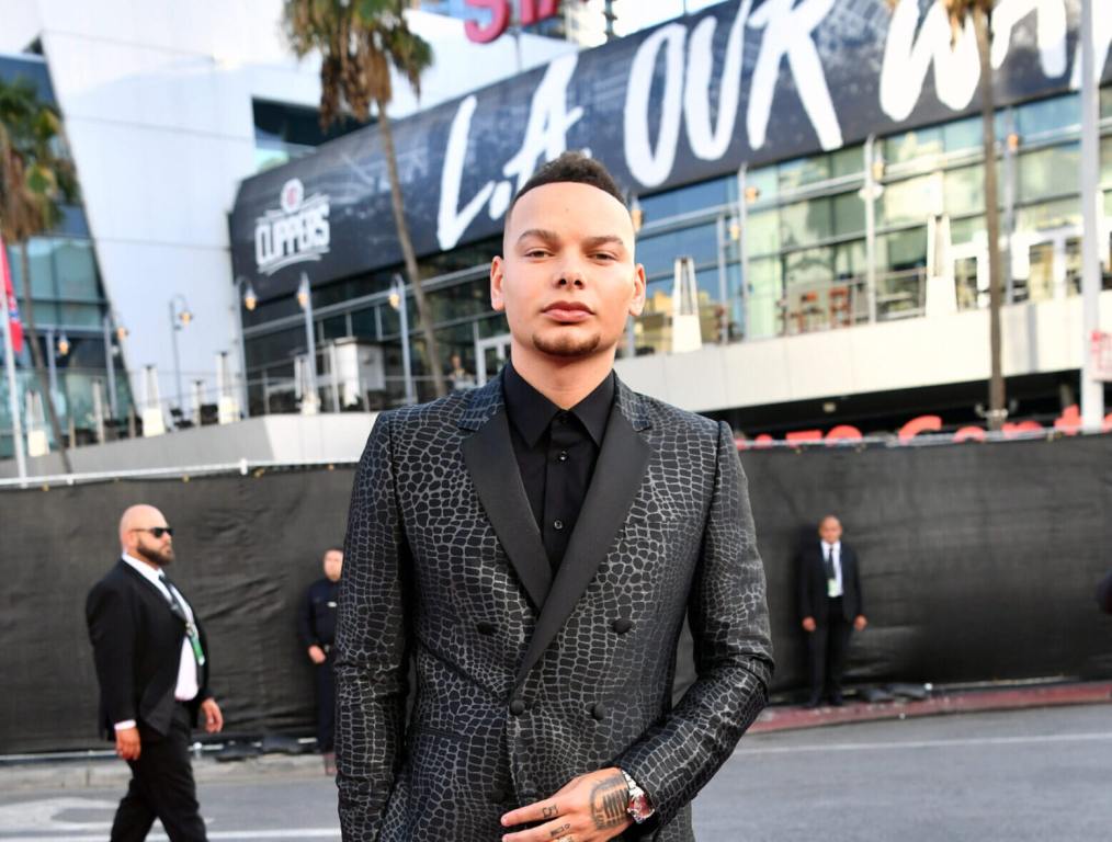 Kane Brown's Daddy/Daughter Nap Charms Fans On Instagram