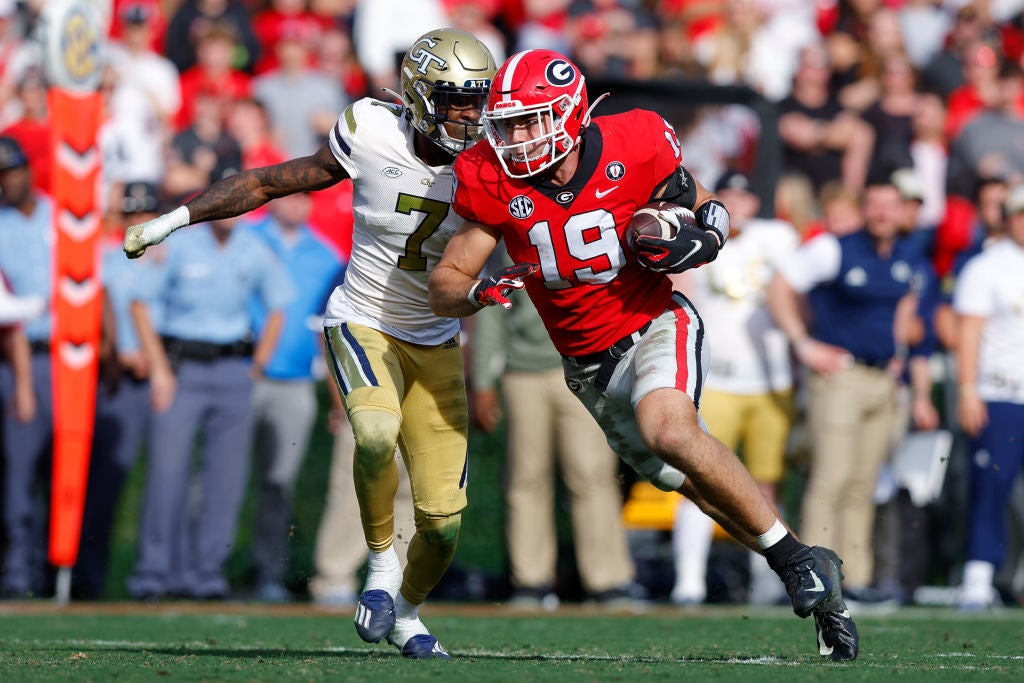 Who Is The Most Popular College Football Team In Georgia?