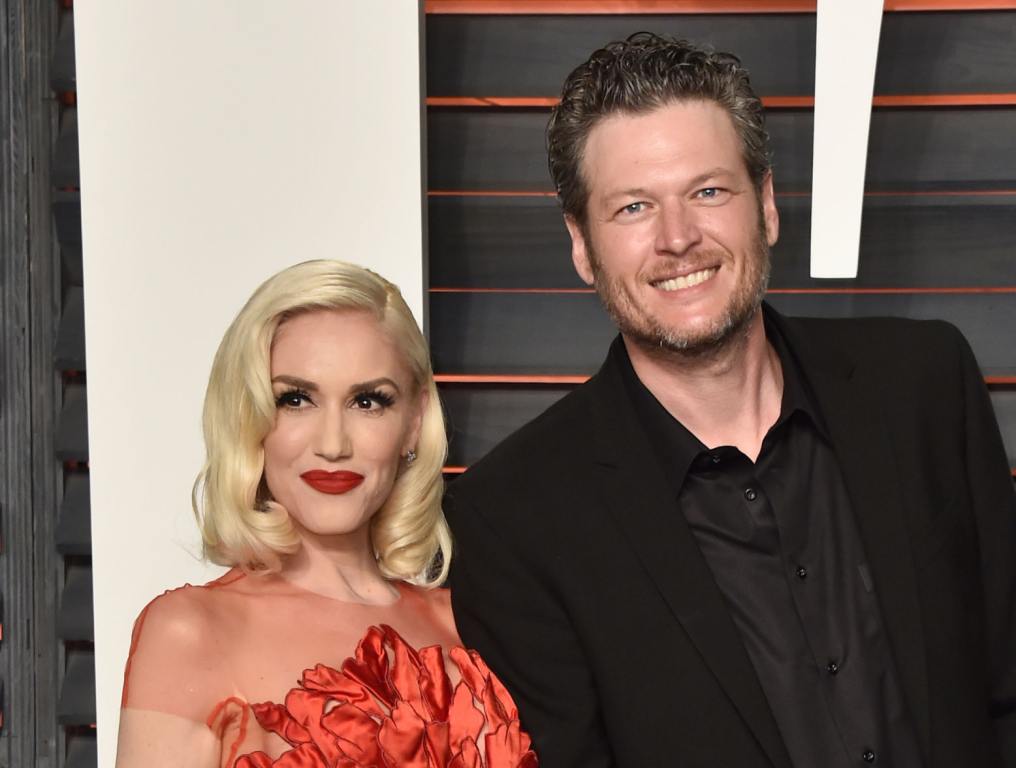 Blake Shelton And Gwen Stefani's Hands-On Fall Decorating